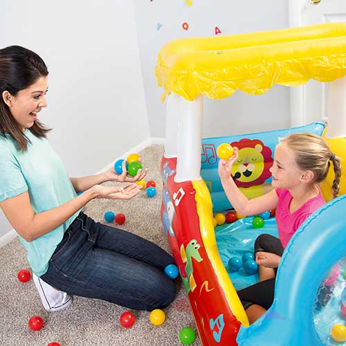 Tren Inflable Con Pelotas +2 Fisher Price 93537