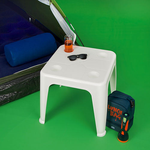 Mesa Plástica Auxiliar Con Porta Vasos Mor 51x51